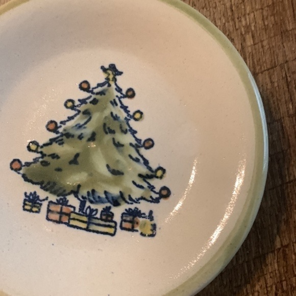 Vintage Louisville Stoneware Christmas Tree Plates – Set of 3 - Picture 4 of 5